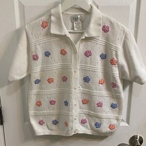 Vintage Tabi Embroidered Flowers Spring White Short Sleeve Cotton Sweater Medium
